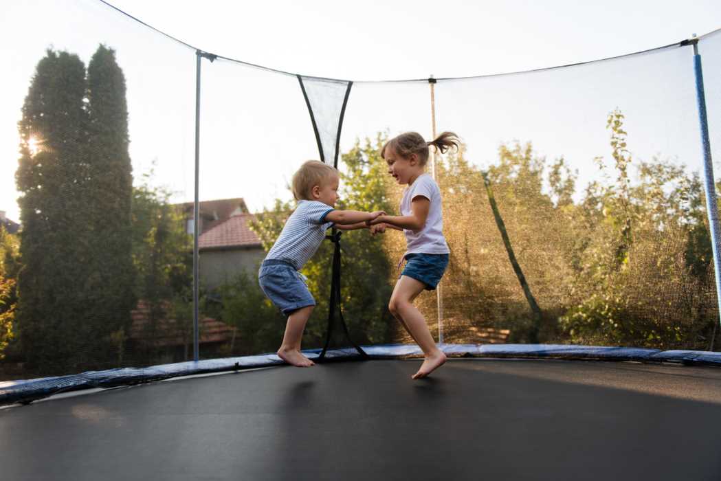 trampoline pour enfants